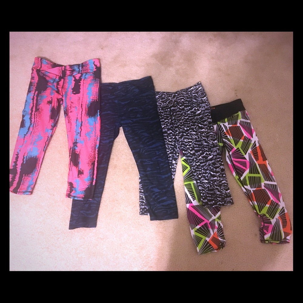 Fabletics Capri Legginigs